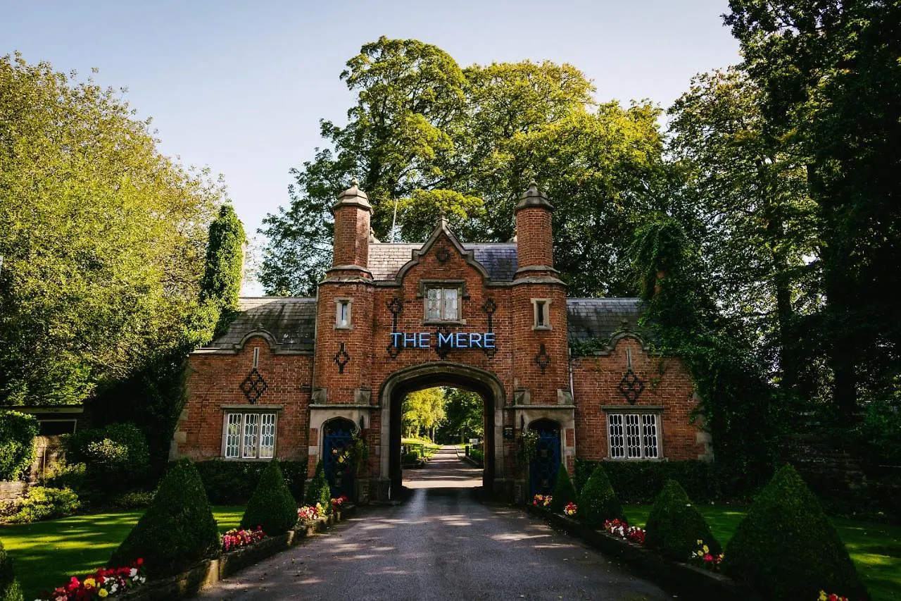 The Mere Golf Resort & Spa contacts